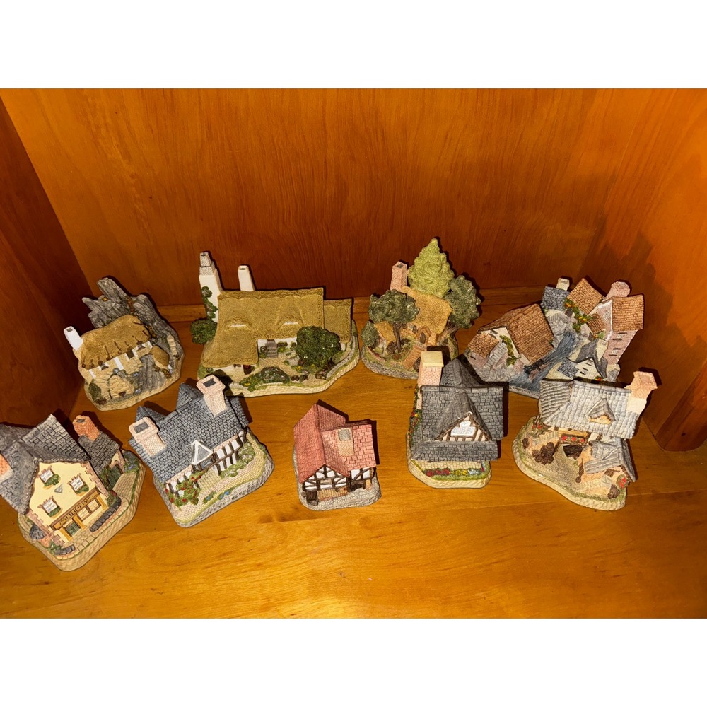 David Winter Cottages Miniatures 9 Collection Village Display Hand Painted Set